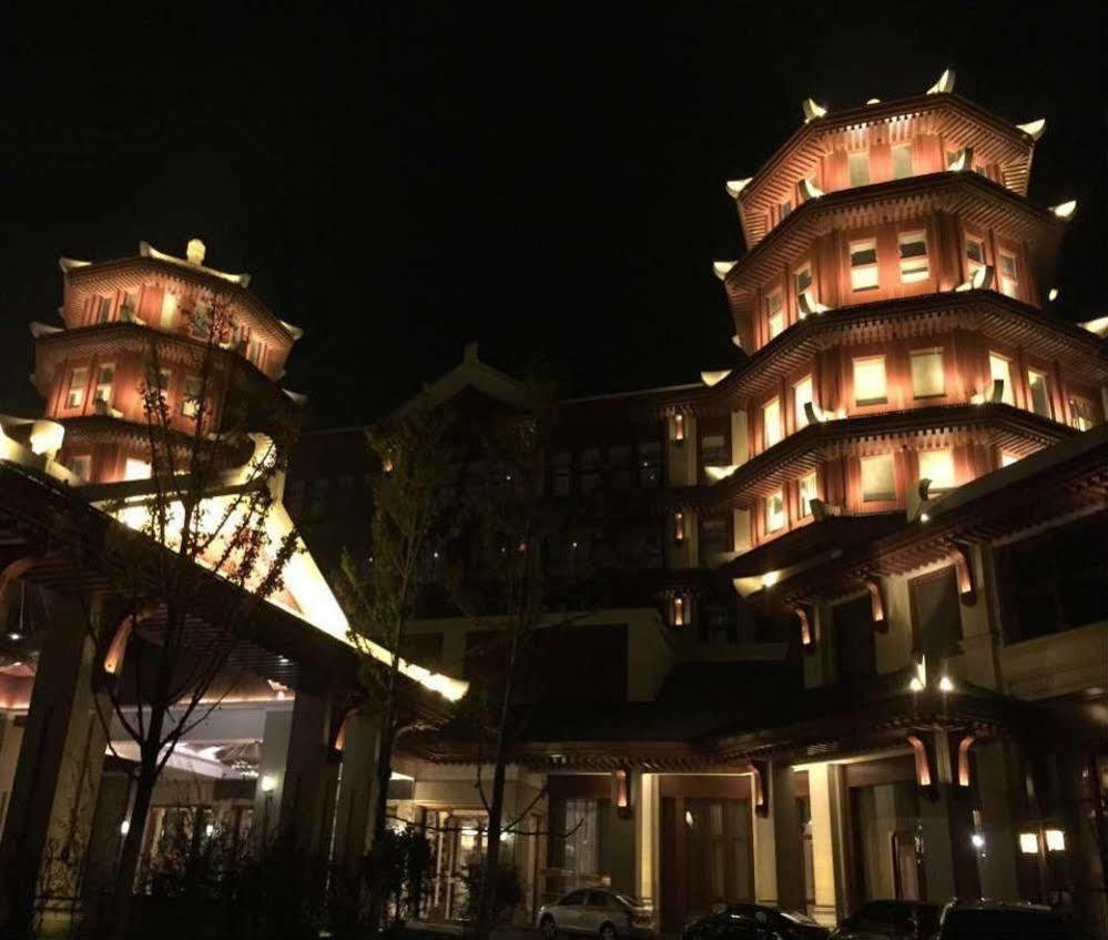 Tianjin Guanghegu Hot Spring Holiday Hotel 徐庄子乡 外观 照片